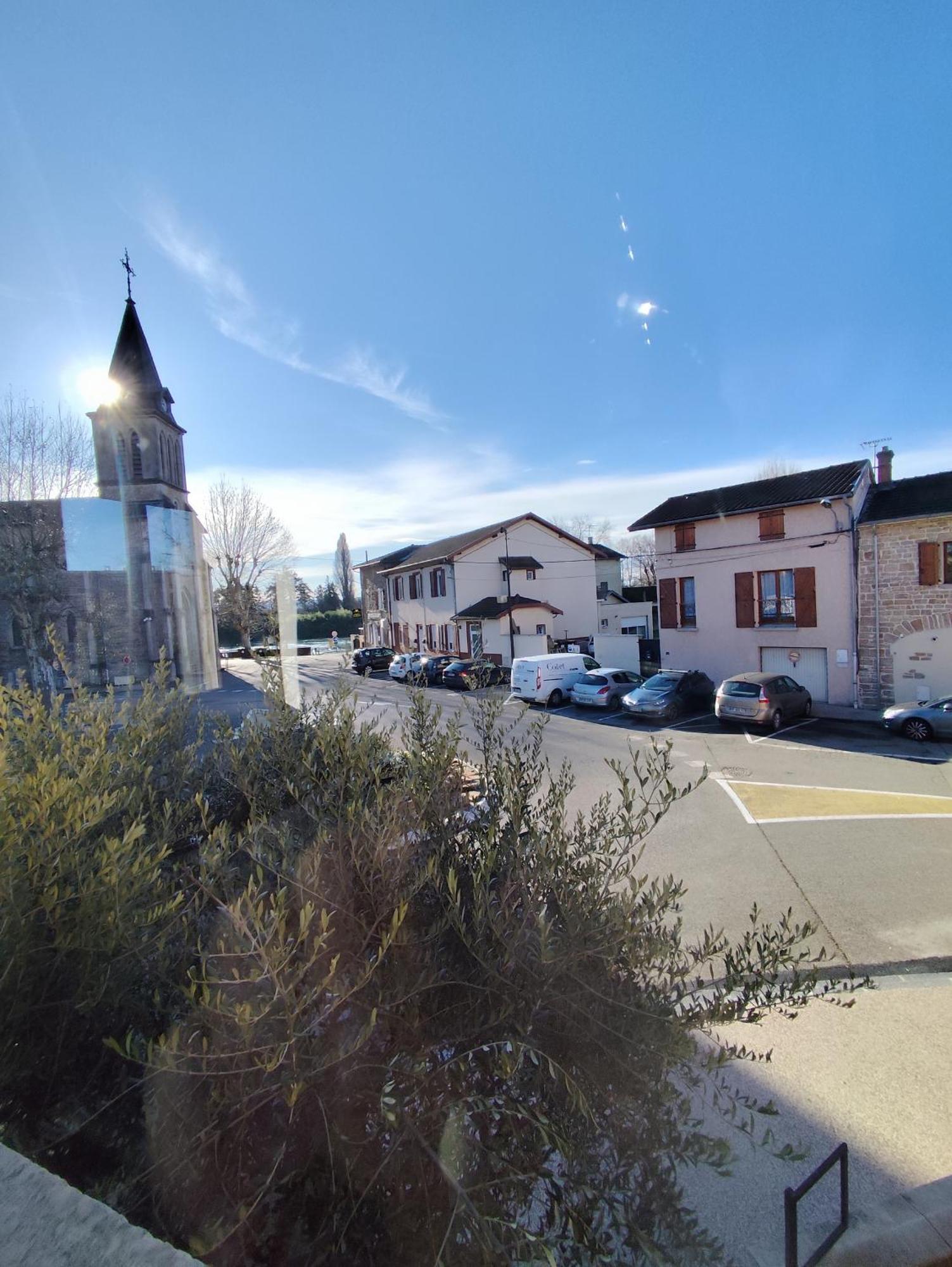 Hotel De La Place Loyettes Dış mekan fotoğraf